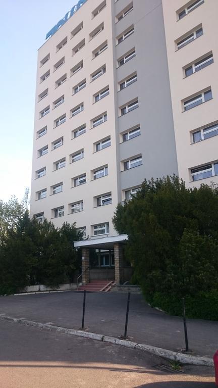 Appartement Jowisz à Poznań Extérieur photo